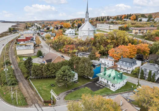 Maison à vendre - 8036 Av. Royale, Château-Richer, G0A 1N0