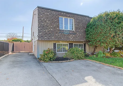 Bungalow à vendre - 8 Rue Lachapelle, Gatineau, J8T5G7