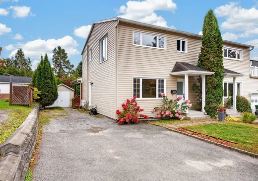 Maison à étages à vendre - 7424 Rue des Loutres, Ville de Québec, G1G1B1