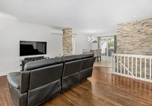 Maison à vendre - 11 Rue Olympia, Blainville, J7C 3X3