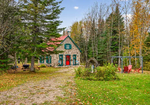 Maison à vendre - 758-12 Boul. 138, St-Tite-Des-Caps, G0A 4J0