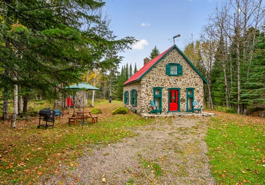 Maison à vendre - 758-12 Boul. 138, St-Tite-Des-Caps, G0A 4J0