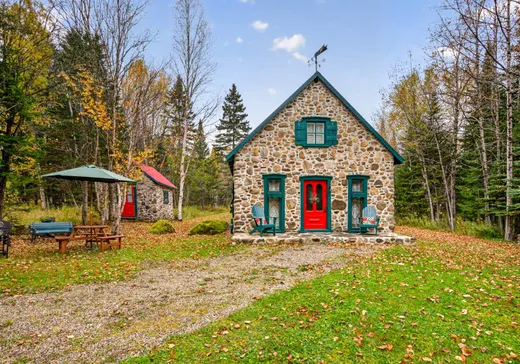 Maison à vendre - 758-12 Boul. 138, St-Tite-Des-Caps, G0A 4J0