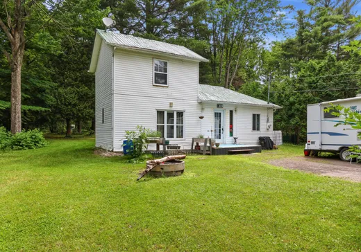 Maison à étages à vendre - 435 Ch. de la Montagne, Rigaud, J0P1P0