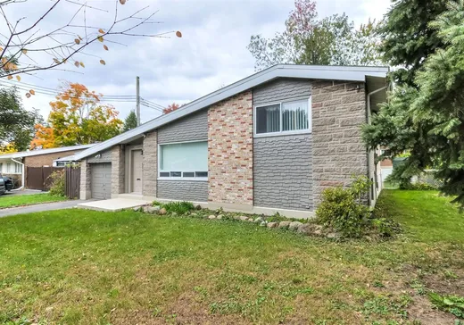 Maison à vendre - 8311 Av. Curé-Clermont, Montréal (Anjou), H1K 1X9