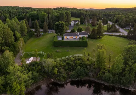 Maison à vendre - 2486 Ch. de la Lièvre S., Mont-Laurier, J9L 3G3