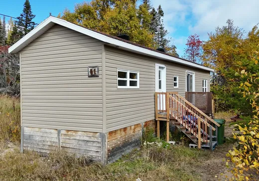 Maison à étages à vendre - 61 Rue Therrien, Sept-Îles, G0H1A0
