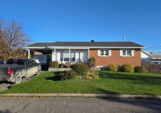 House for sale - 195 Rue René-Tremblay, Matane, G4W 2M1
