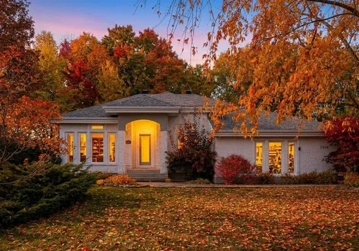 Bungalow à vendre - 2546 Rue de l'Île-d'Orléans, Sherbrooke, J1N2X9