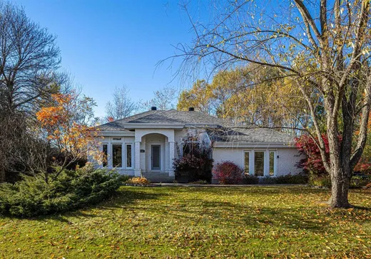 Maison à vendre - 2546 Rue de l'Île-d'Orléans, Sherbrooke, J1N 2X9