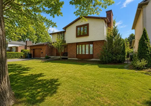 House for sale - 2015 Rue St-Jacques, Drummondville, J2B 7L1
