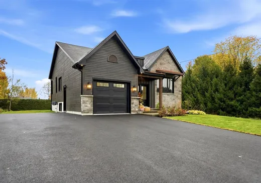 Bungalow à vendre - 422 Rue Lessard, Drummondville, J2A2C9