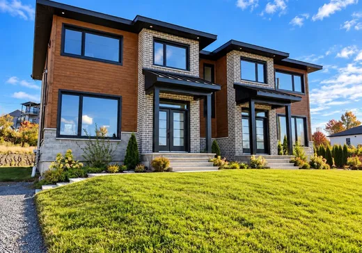Maison à étages à vendre - 1052 Rue Denis-V.-Allaire, Valcourt, J0E2L0