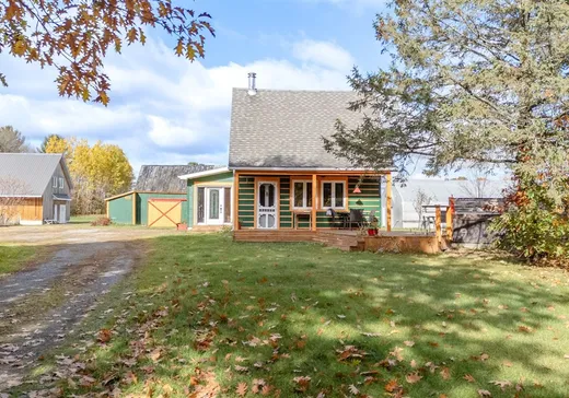 Two or more stories for sale - 440 Ch. des Bouleaux, Saint-Félix-de-Kingsey, J0B2T0