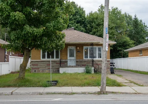 Bungalow à vendre - 1245 Boul. Jean-De Brébeuf, Drummondville, J2B4T5