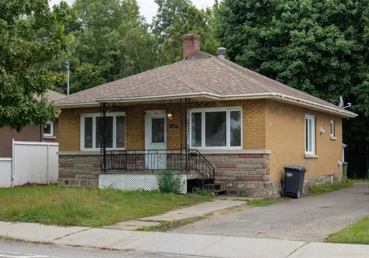 Maison à vendre - 1245 Boul. Jean-De Brébeuf, Drummondville, J2B 4T5