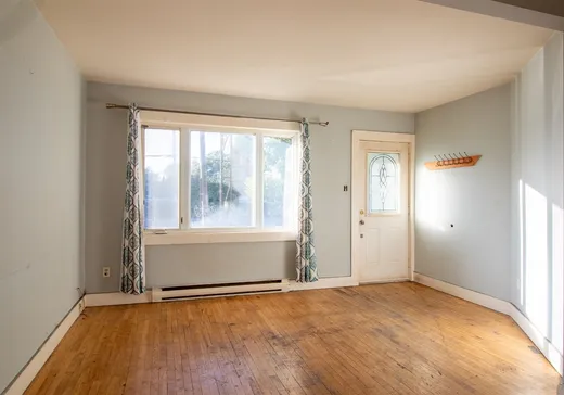 Maison à vendre - 1245 Boul. Jean-De Brébeuf, Drummondville, J2B 4T5