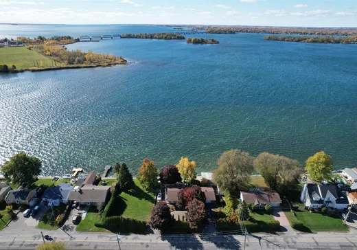 Bungalow à vendre - 77 Boul. du Bord-de-l'Eau, Salaberry-de-Valleyfield, J6S0A2
