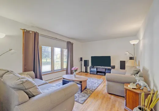 Maison à vendre - 87 Rue Faubert, Châteauguay, J6J 4V2