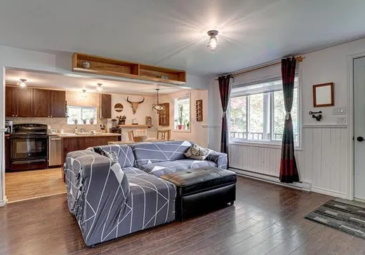 House for sale - 554 Rue Picard, Saint-Colomban, J5K 2K3