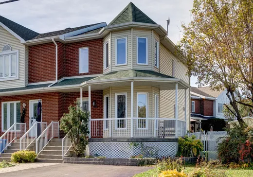 Maison à étages à vendre - 335 Rue Principale N., Delson, J5B1Y4