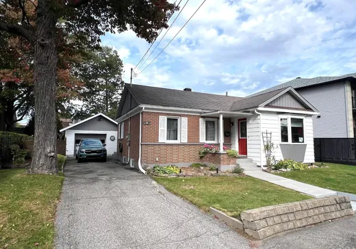 Maison à étages à vendre - 84 6e Avenue, L'Île-Perrot, J7V4V2