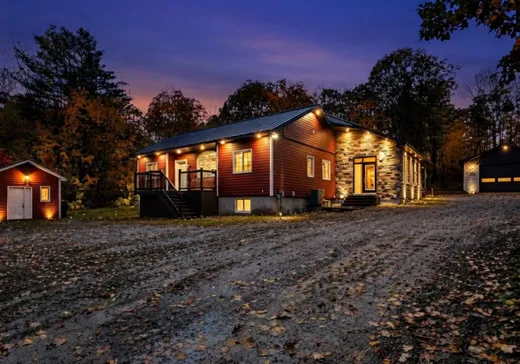 Two or more stories for sale - 49 Ch. Watson, Val-des-Monts, J8N5A9