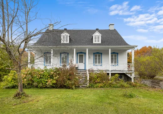 Maison à étages à vendre - 1623 Ch. Royal, Saint-Pierre, G0A4E0