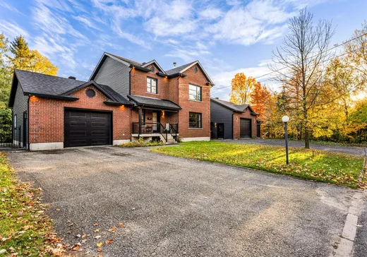 Maison à vendre - 107 5e Avenue, Windsor, J1S 3B1