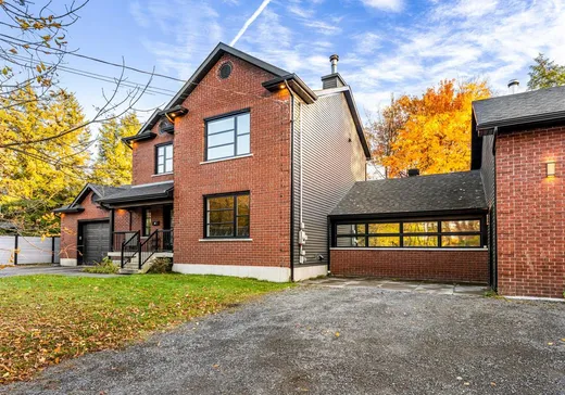 Maison à vendre - 107 5e Avenue, Windsor, J1S 3B1