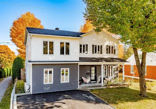 Two or more stories for sale - 550 Rue Bouchette, Sherbrooke, J1J2T3