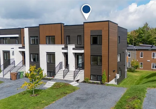 Two or more stories for sale - 990 Rue du Seyval, Sherbrooke, J1L0K8