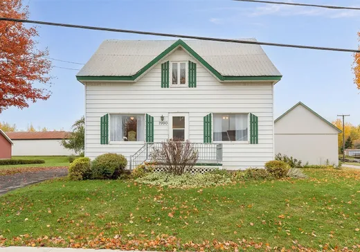 Two or more stories for sale - 7990 Boul. du Parc-Industriel, Becancour, G9H3N9