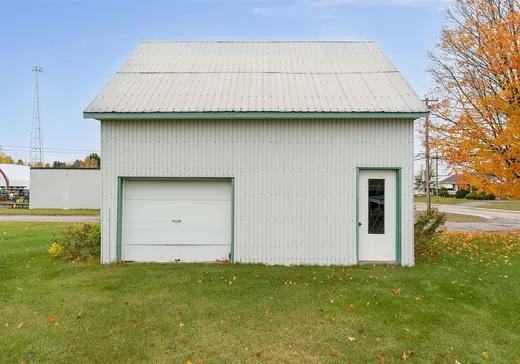 House for sale - 7990 Boul. du Parc-Industriel, Becancour, G9H 3N9