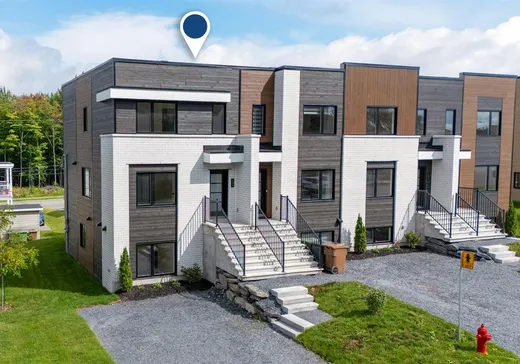 Two or more stories for sale - 996 Rue du Seyval, Sherbrooke, J1L0K8