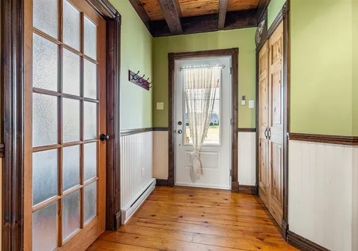 House for sale - 115 Rue de l'Église, Sainte-Sabine, J0J 2B0