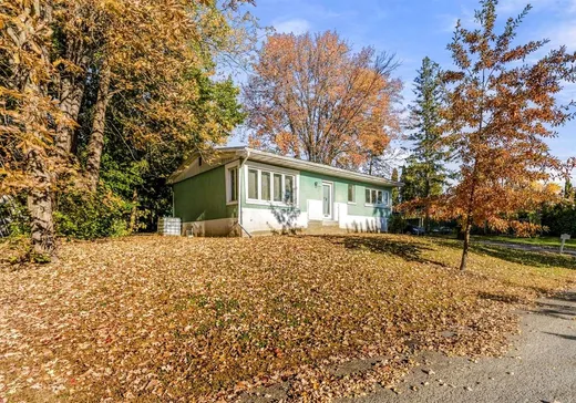 Maison à vendre - 8505 Rue Lessard, Laval (Duvernay), H7A 1R5