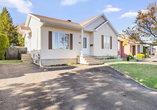 Bungalow à vendre - 1072 Rue d'Anjou, Lévis, G6Z3E2