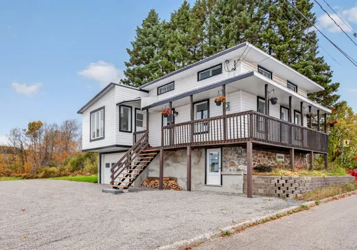 House for sale - 334 Av. Royale, St-Tite-Des-Caps, G0A 4J0