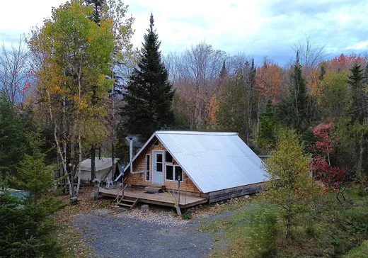House for sale - 750 Rue Lachance, Lac-Mégantic, G0Y 1G0