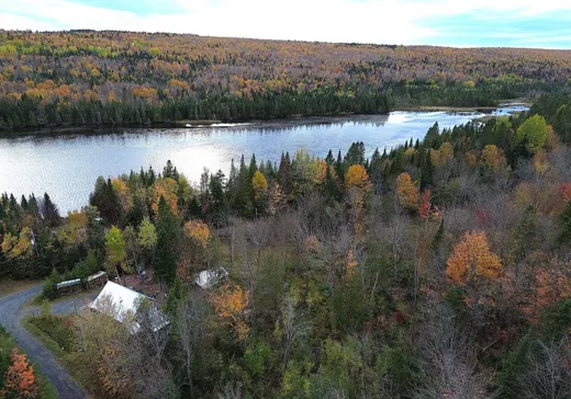 House for sale - 750 Rue Lachance, Lac-Mégantic, G0Y 1G0