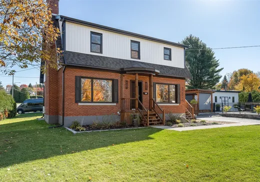 Maison à vendre - 362 Rue Merry S., Magog, J1X 3L8