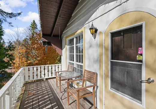 Maison à vendre - 370 Ch. des Sapins, Saint-Sauveur, J0R 1K0