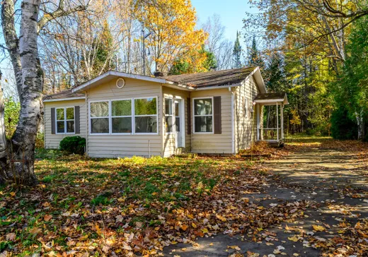 Maison à étages à vendre - 3701 Ch. du Lac-Bergeron, Saint-Paulin, J0K3G0