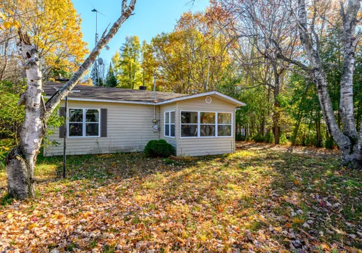 Maison à vendre - 3701 Ch. du Lac-Bergeron, Saint-Paulin, J0K 3G0