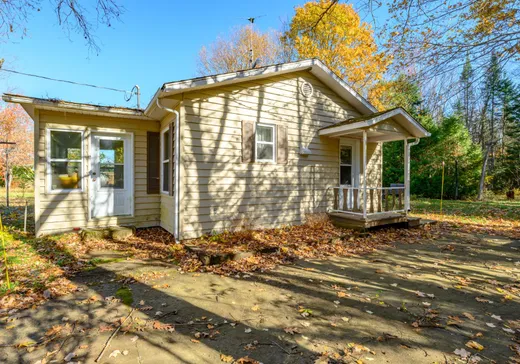 Maison à vendre - 3701 Ch. du Lac-Bergeron, Saint-Paulin, J0K 3G0