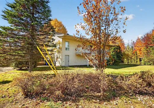 Maison à vendre - 158 Av. Marcel, Sainte-Barbe, J0S 1P0