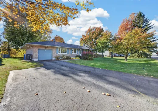 Bungalow à vendre - 12 Rue Paul, Massueville, J3P3A1