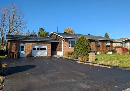 Maison à vendre - 355 Rue Laflamme, Pointe-Claire (Île de Montréal), J0B 2H0