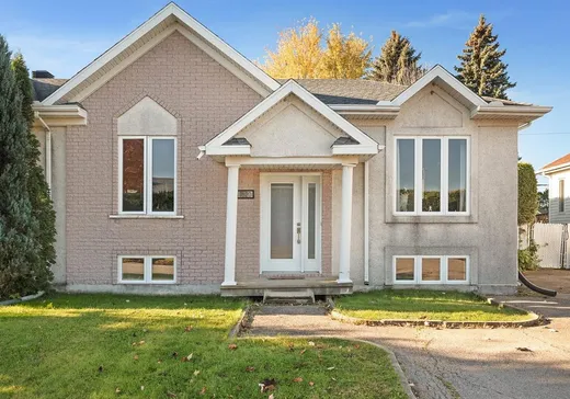 Bungalow for sale - 7620 Rue Casgrain, Pointe-Du-Lac, G9B1Y1
